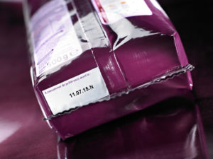 Nadruk daty, nr partii na opakowaniu foliowym - drukarka SmartDate Markem-Imaje